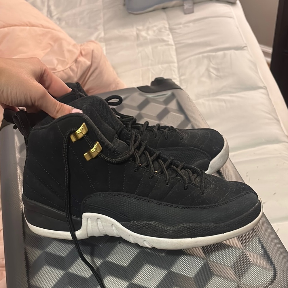 Runaway taxi jordan 12s
